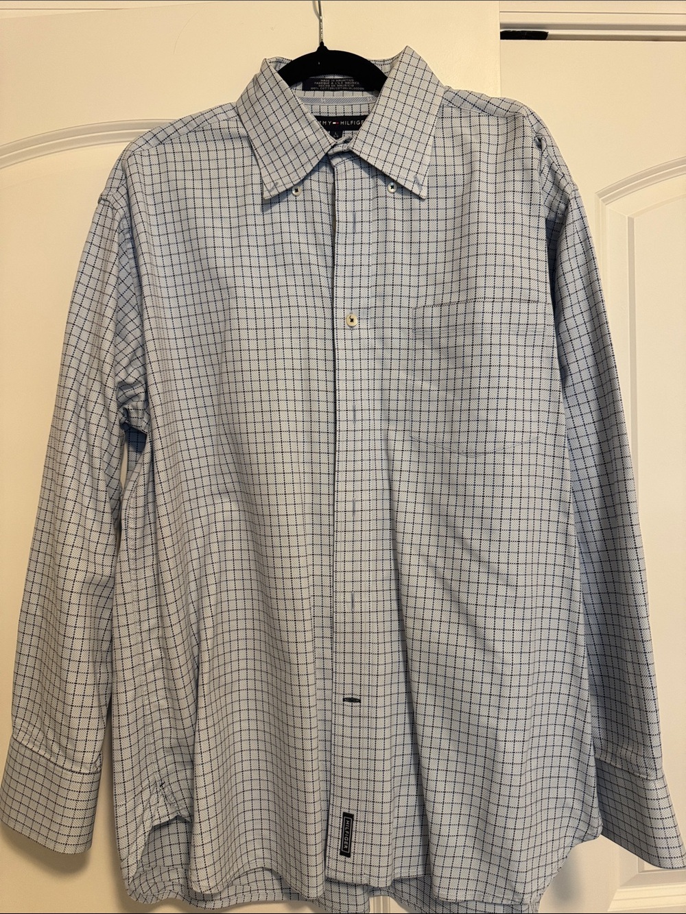 Tommy Hilfiger Men's Blue Windowpane Dress Shirt - Classic Button-Down